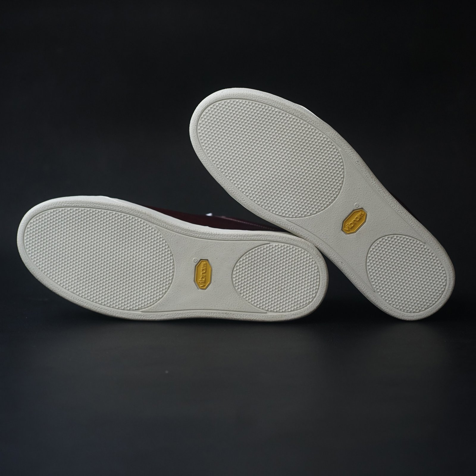Songo Low Top with Pull Up Leather and Vibram Rubber  Sole