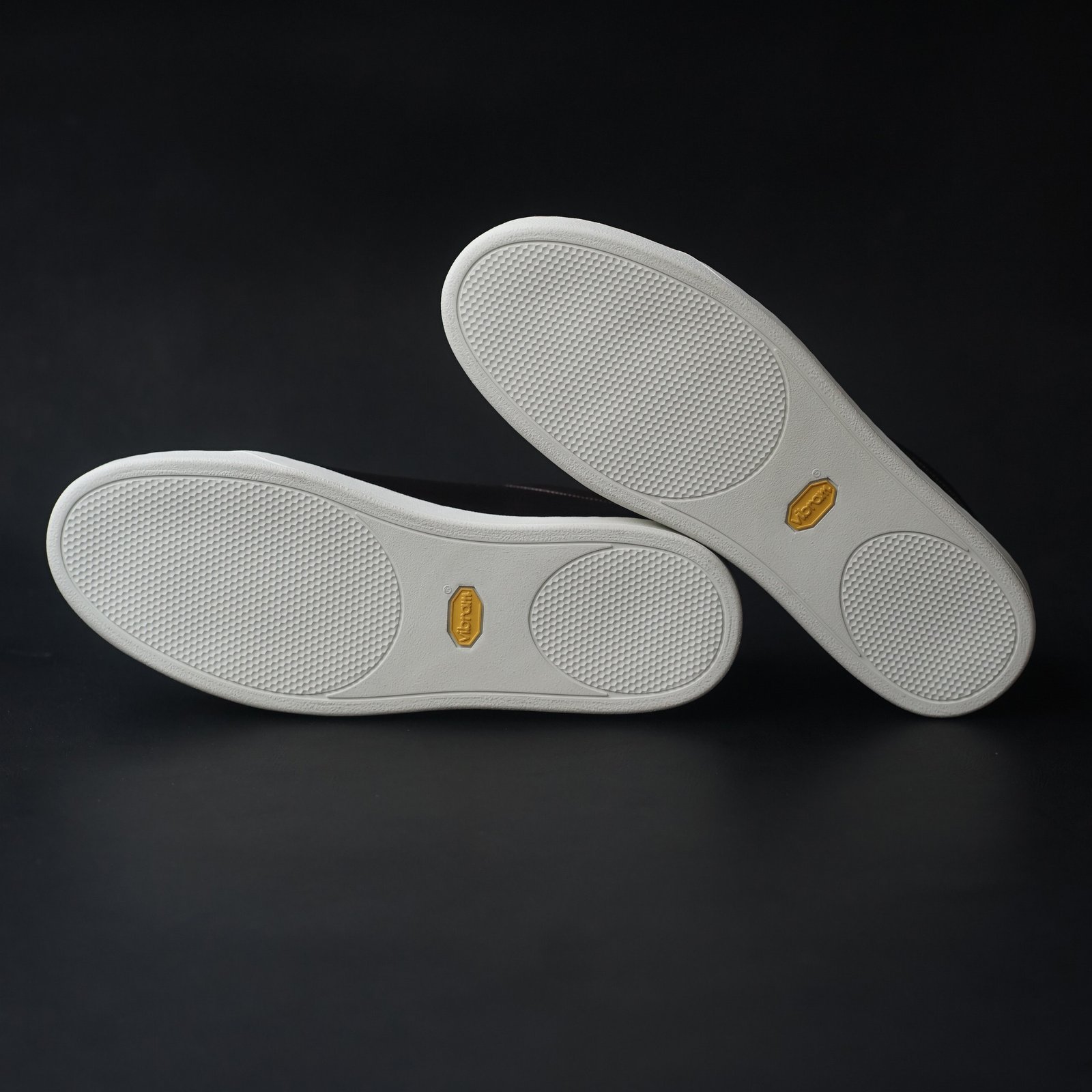 Songo Low Top with Pull Up Leather and Vibram Rubber  Sole