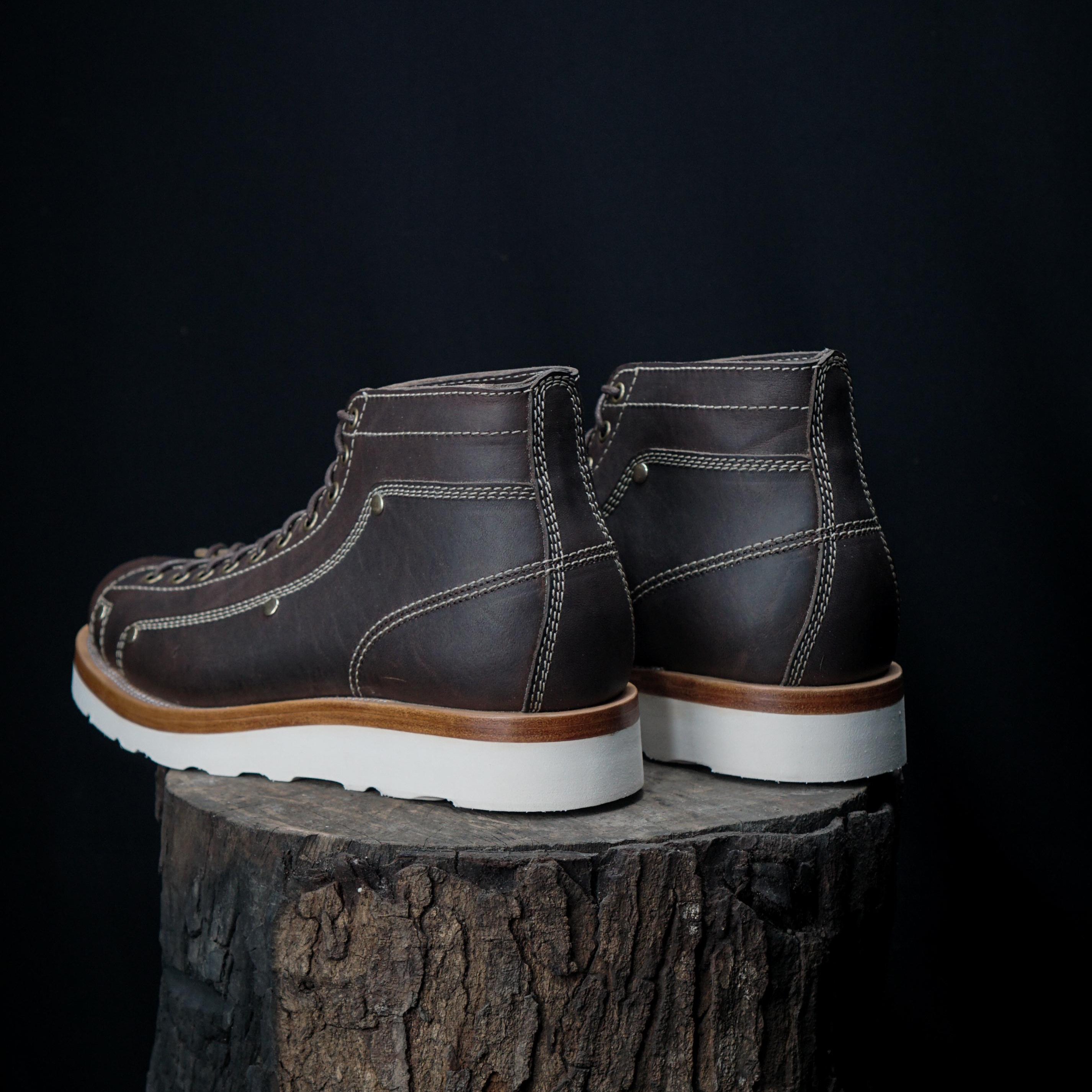Tahura Edulis Roofer Boots