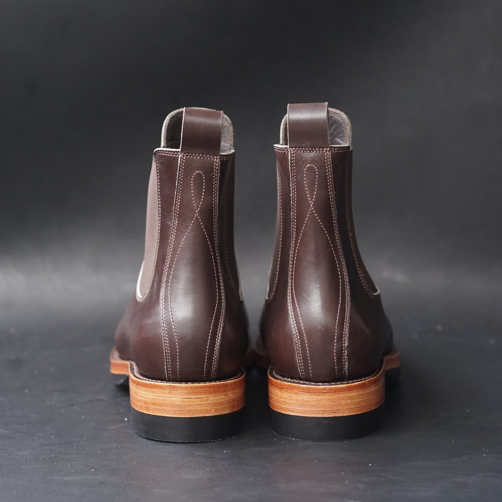 Fortis Wholecut Chelsea Boots