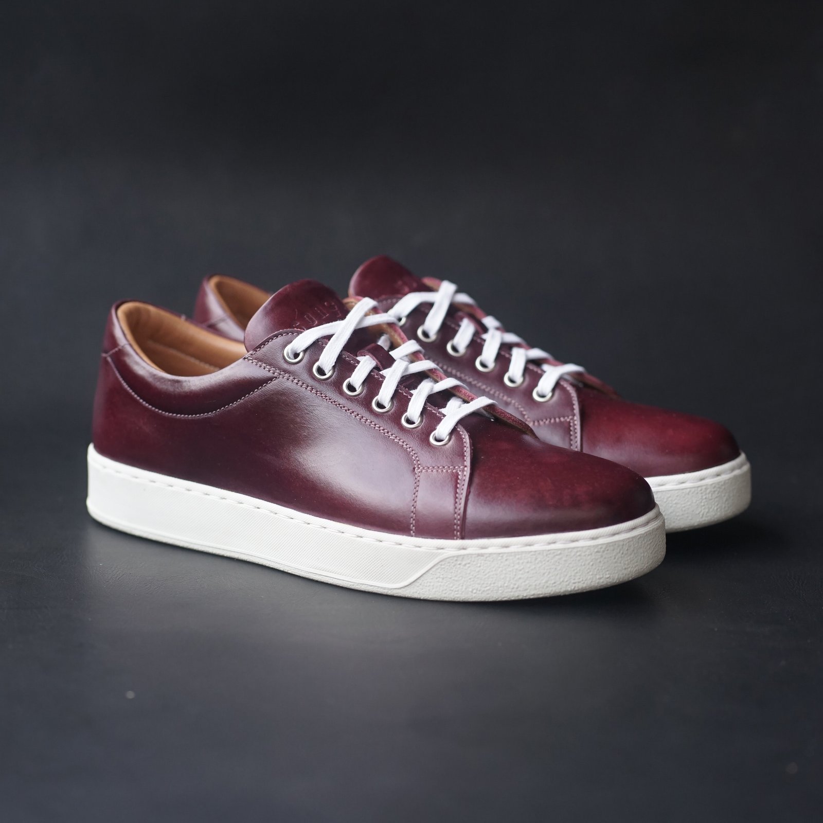 Songo Low Top with Pull Up Leather and Vibram Rubber  Sole