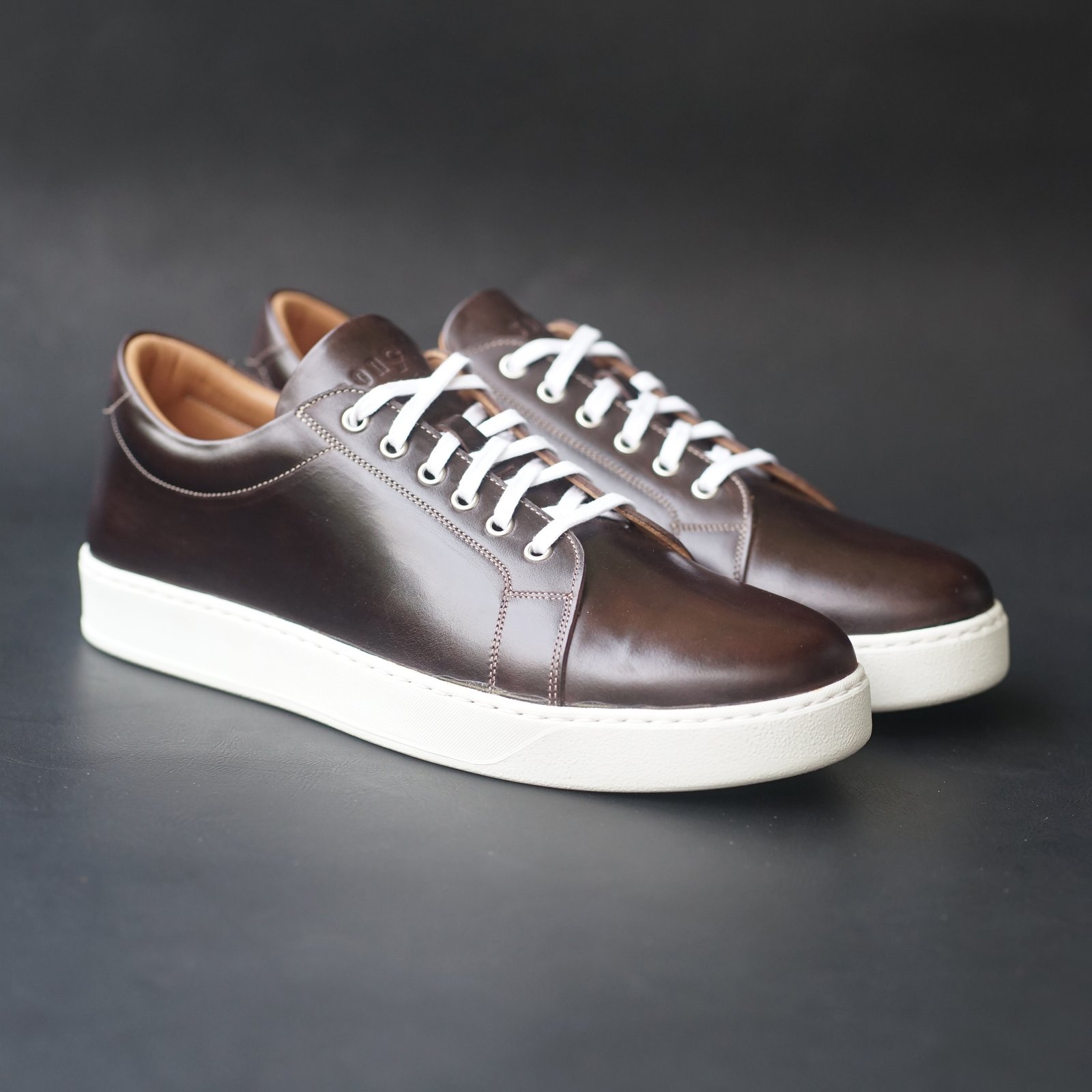 Songo Low Top with Pull Up Leather and Vibram Rubber  Sole