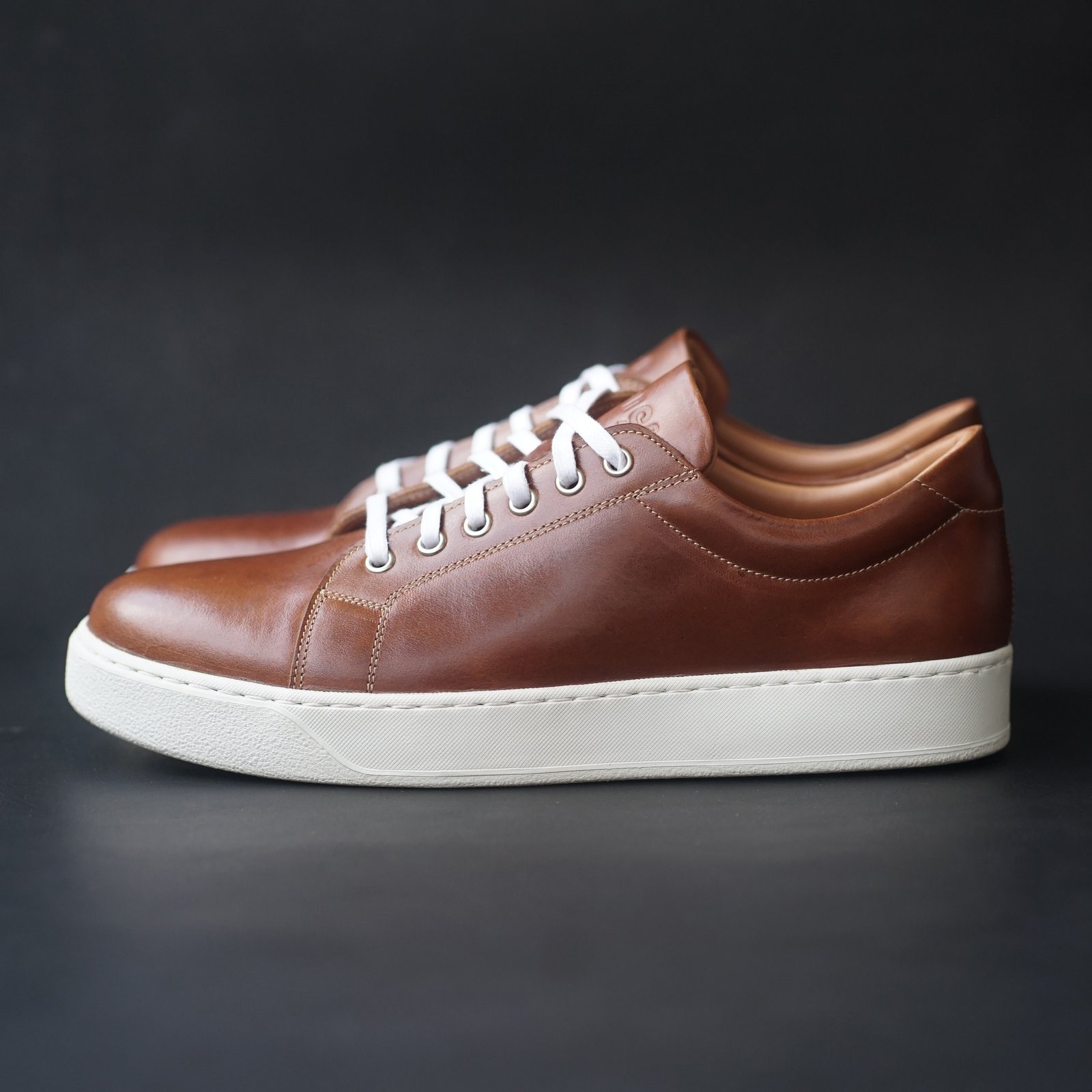 Songo Low Top with Pull Up Leather and Vibram Rubber  Sole