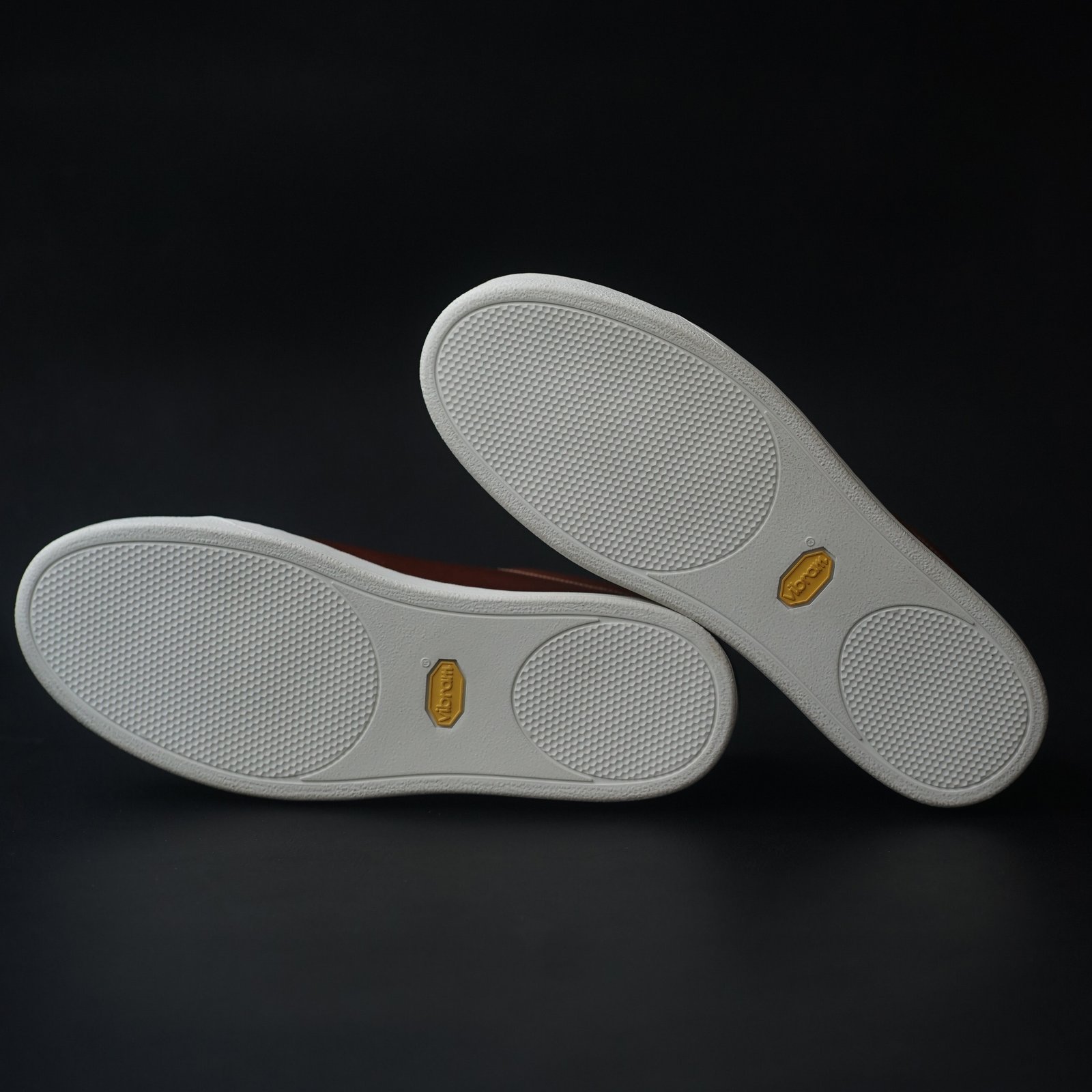 Songo Low Top with Pull Up Leather and Vibram Rubber  Sole