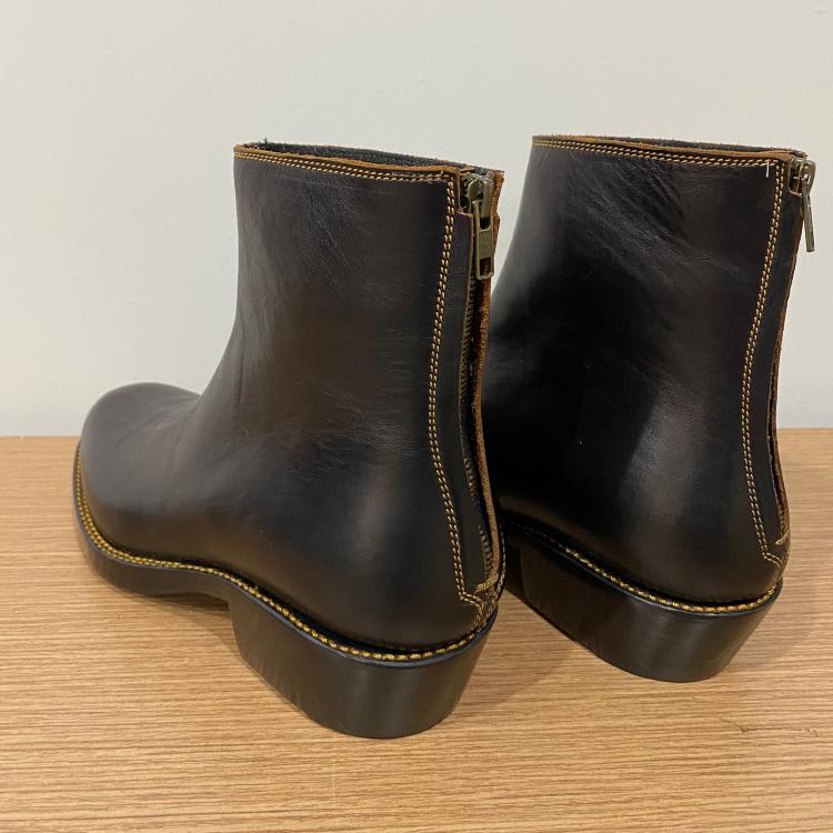 Fortis Sadewa Wholecut Zipper Boots