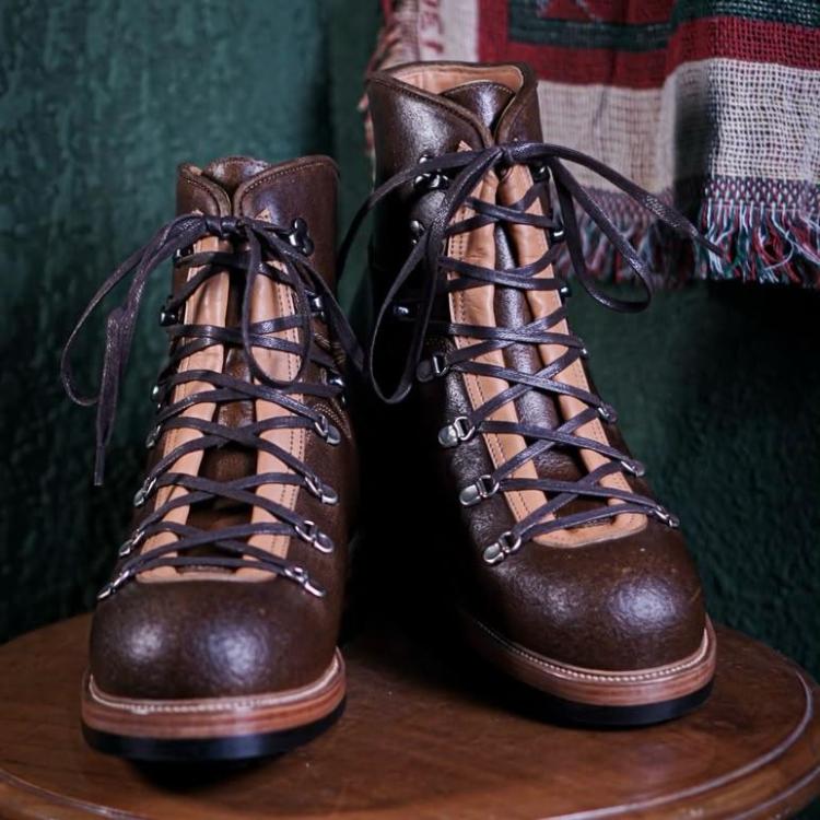 Tahura Hiking Boots
