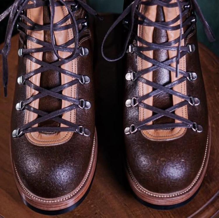 Tahura Hiking Boots